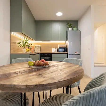 Apartment Adria With Private Parking Zadar