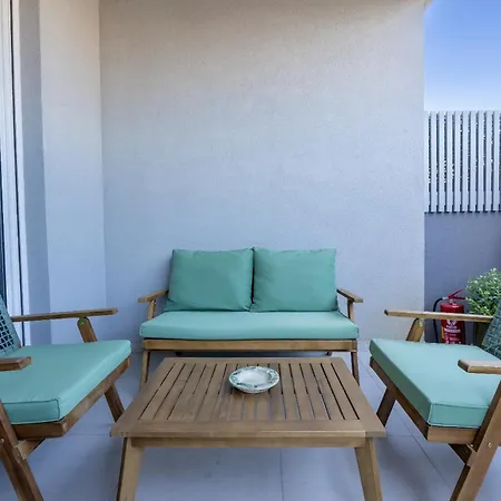 Adria With Private Parking Apartment Zadar
